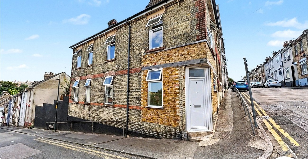 3 bedroom house to rent in Chatham | Robinson Michael & Jackson