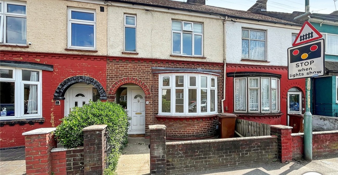 2 bedroom house to rent in Gillingham | Robinson Michael & Jackson