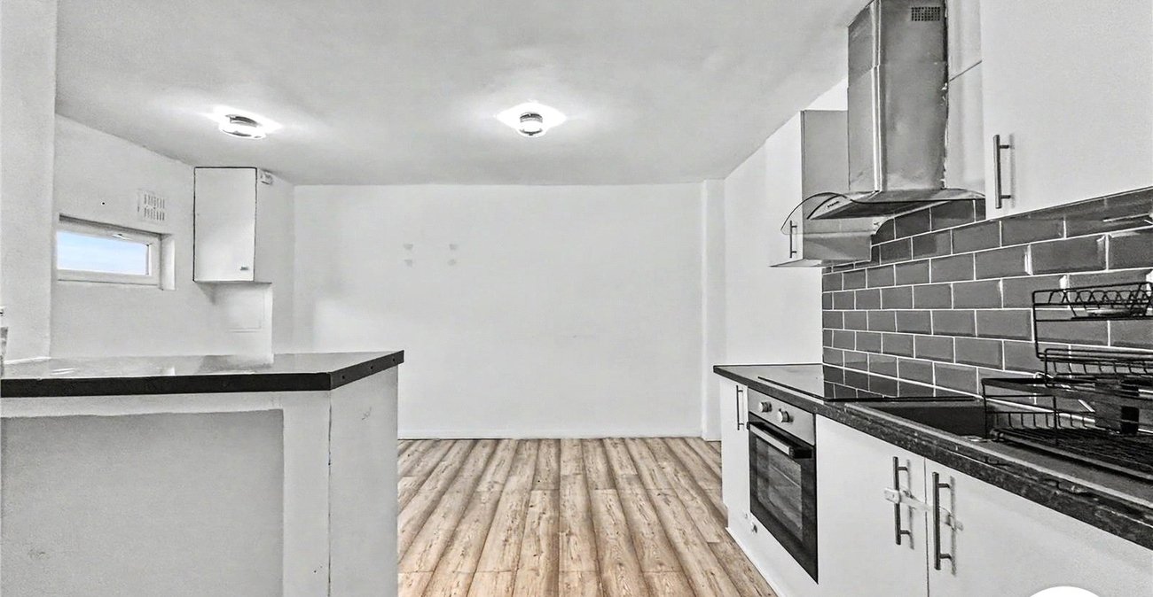 2 bedroom house to rent in Gillingham | Robinson Michael & Jackson