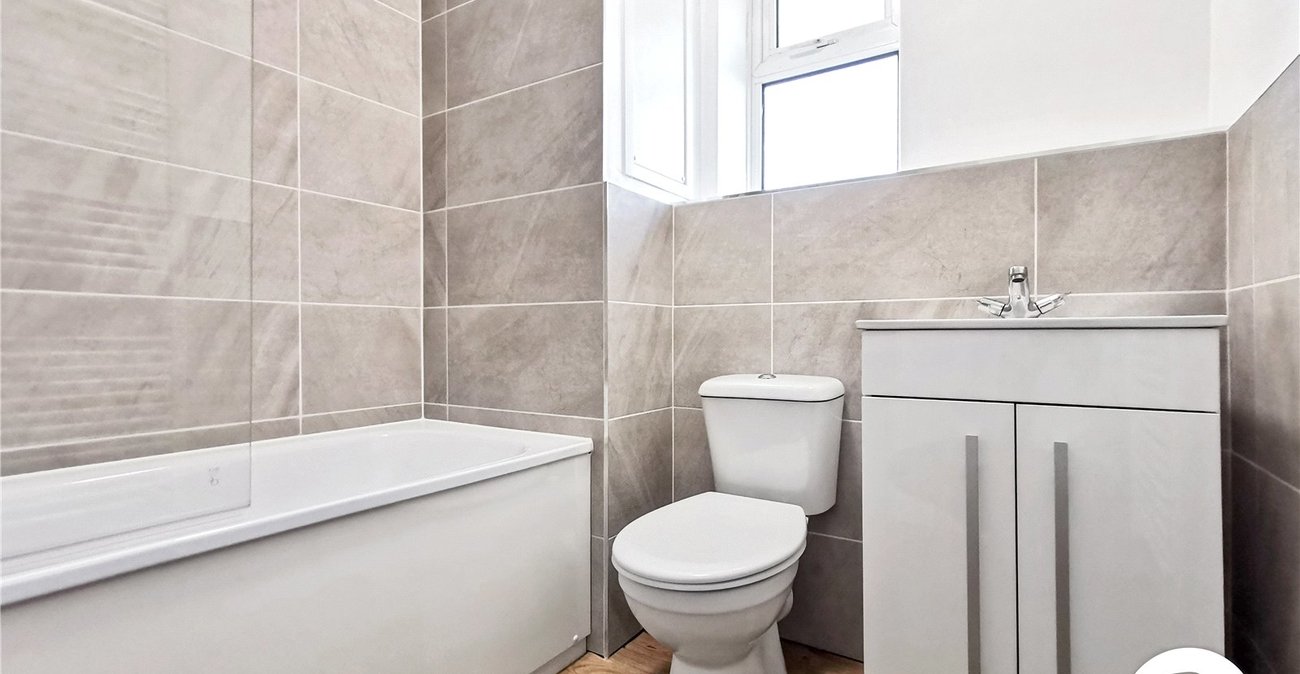 2 bedroom property to rent in Welling | 