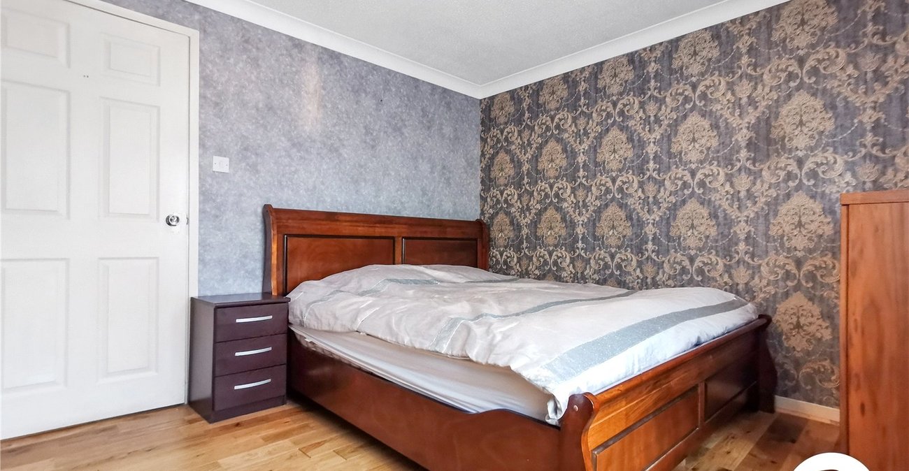 3 bedroom house to rent in Dartford | Robinson Jackson