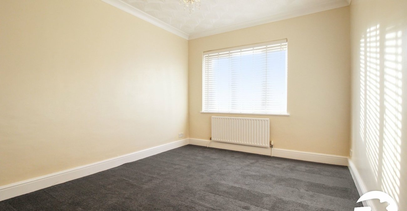 3 bedroom house to rent in Gravesend | Robinson Michael & Jackson