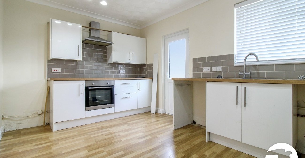 3 bedroom house to rent in Gravesend | Robinson Michael & Jackson