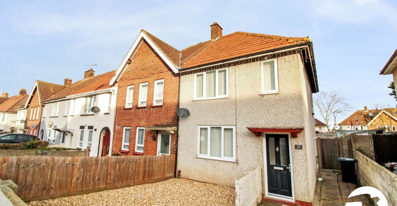 3 bedroom house to rent in Gravesend | Robinson Michael & Jackson