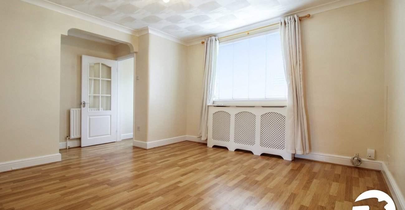 3 bedroom house to rent in Gravesend | Robinson Michael & Jackson