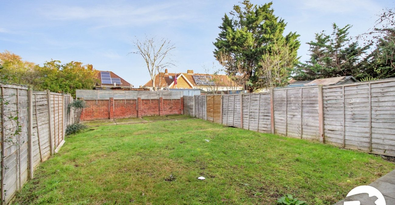3 bedroom house to rent in Gravesend | Robinson Michael & Jackson