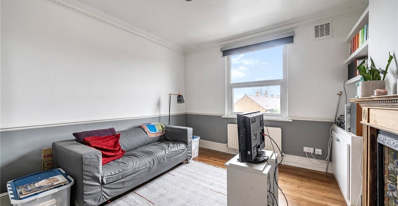 2 bedroom property to rent in Sydenham | Robinson Jackson