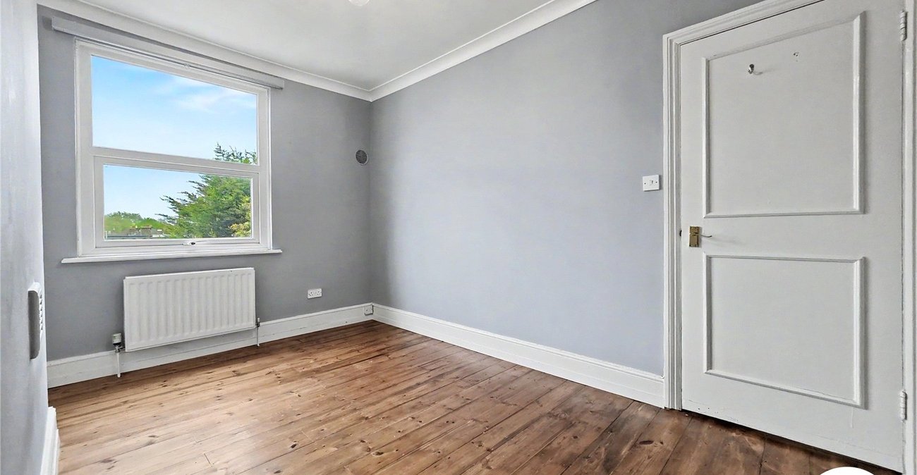 2 bedroom property to rent in Sydenham | Robinson Jackson