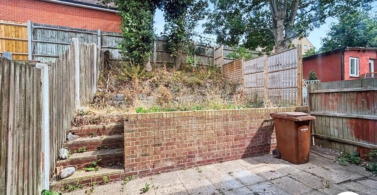 3 bedroom house to rent in Chatham | Robinson Michael & Jackson
