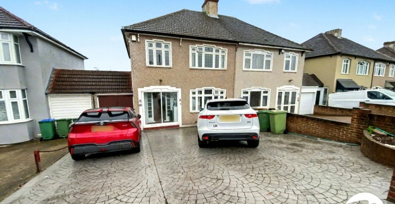 3 bedroom house to rent in Bexleyheath | Robinson Jackson