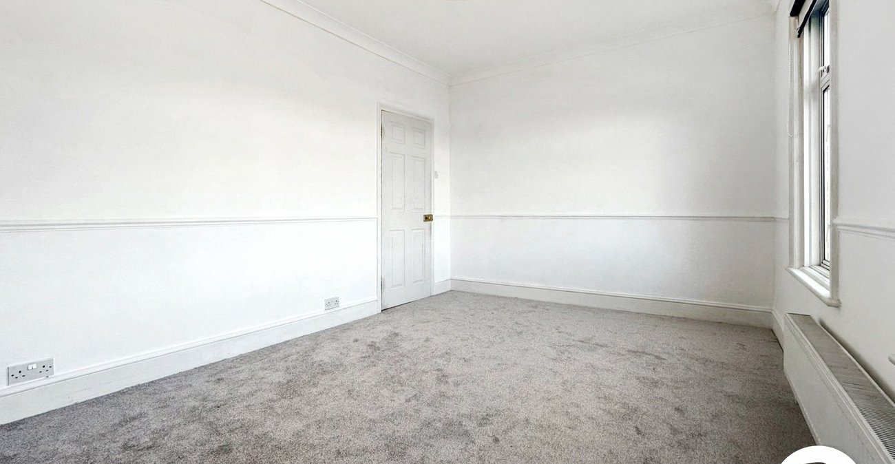 2 bedroom house to rent in London | 