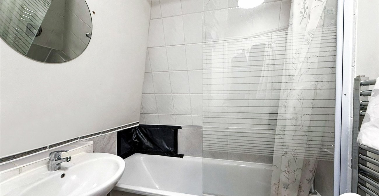 1 bedroom property to rent in London | Robinson Jackson