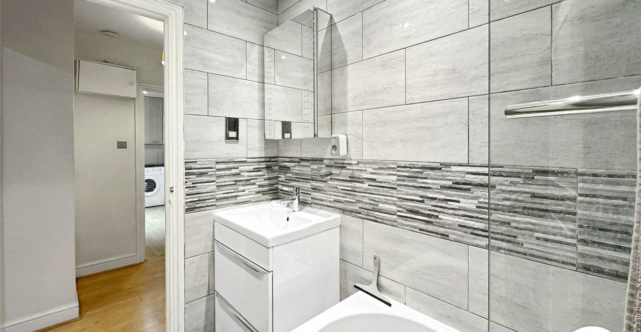 1 bedroom property to rent in London | Robinson Jackson