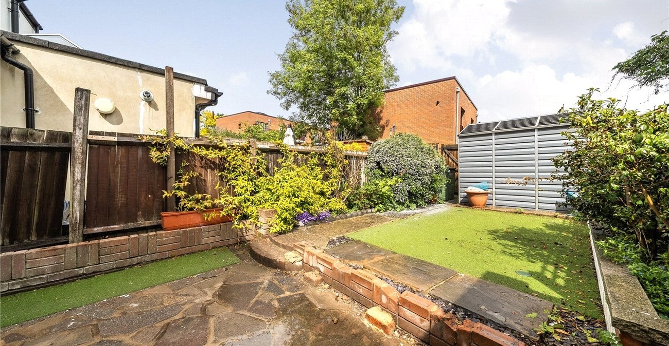 2 bedroom house to rent in Sydenham | Robinson Jackson