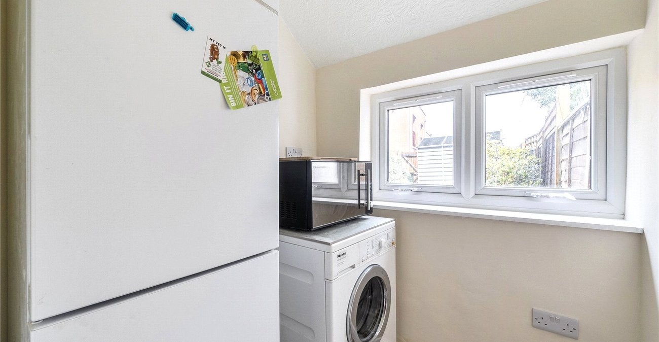 2 bedroom house to rent in Sydenham | Robinson Jackson