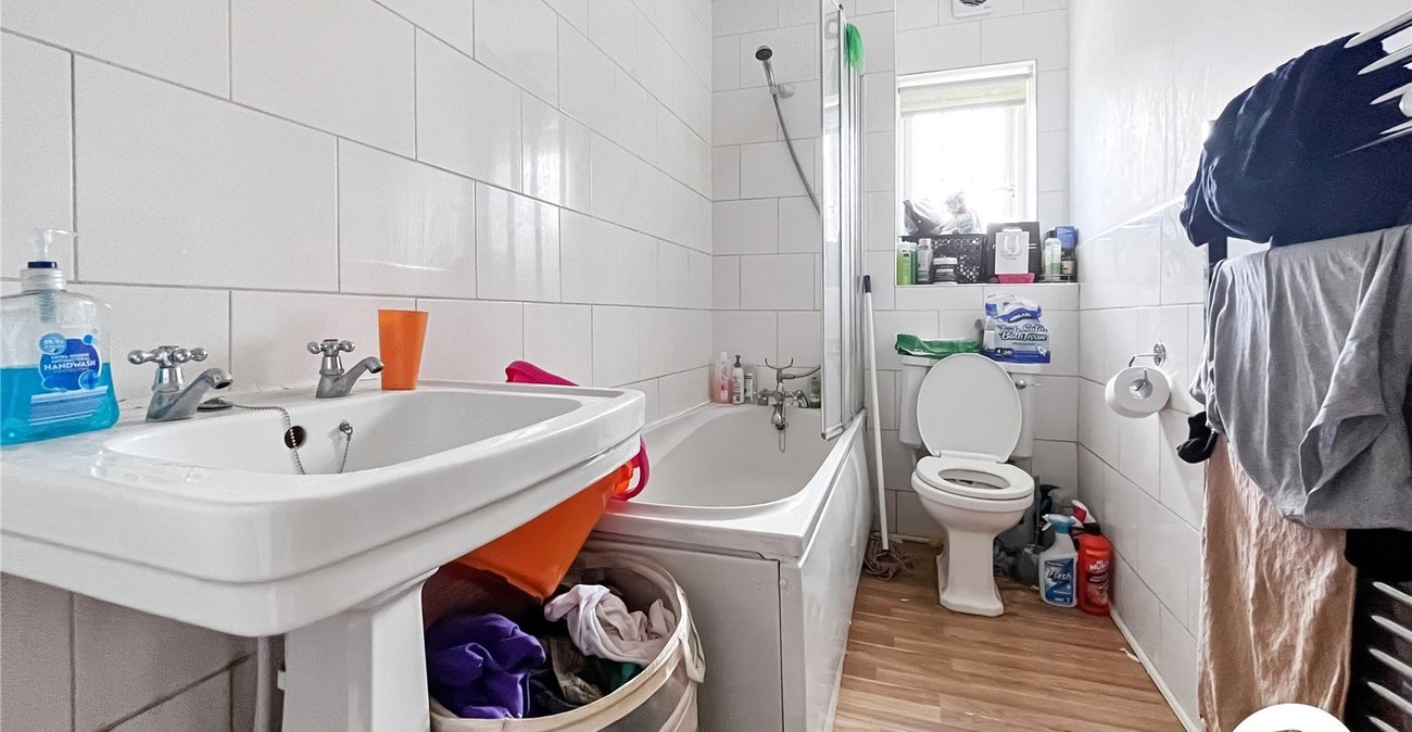 2 bedroom house to rent in Dartford | Robinson Jackson