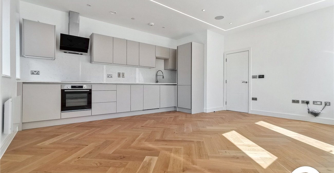 2 bedroom property to rent in Orpington | Robinson Jackson