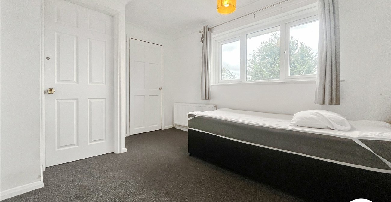 3 bedroom house to rent in Rochester | Robinson Michael & Jackson
