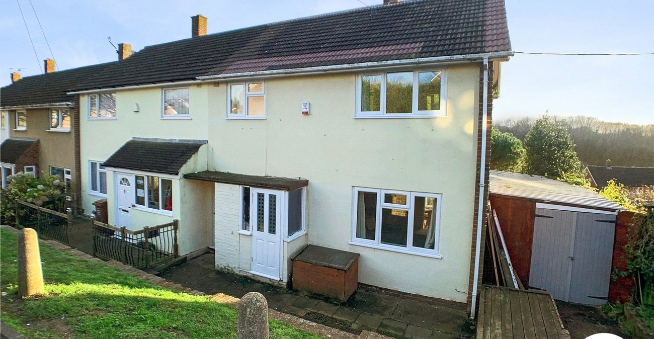 3 bedroom house to rent in Rochester | Robinson Michael & Jackson