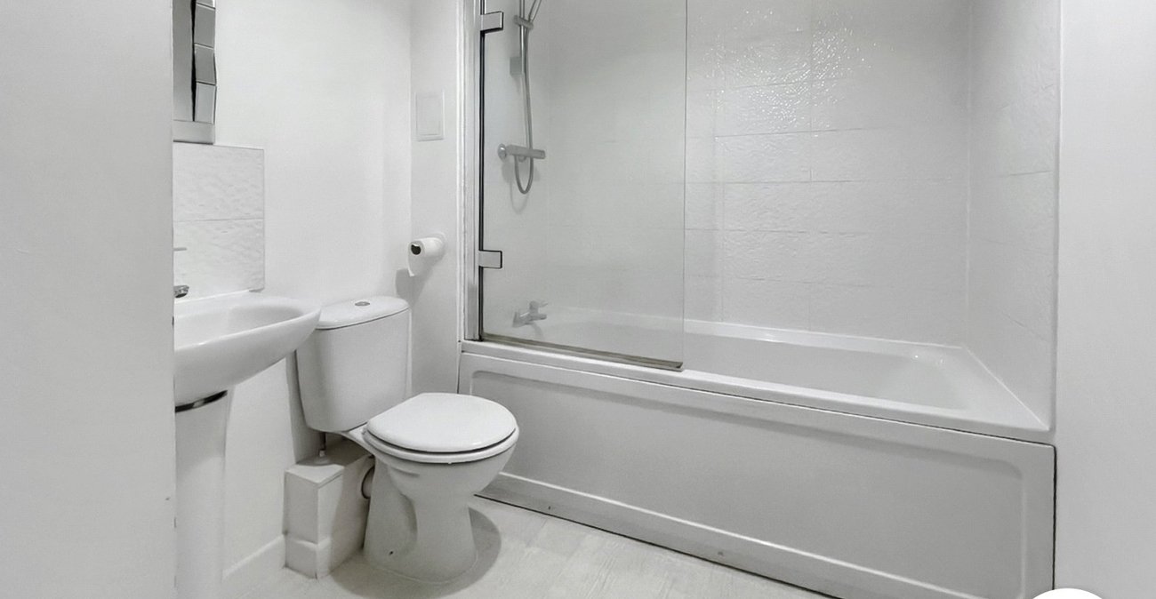 4 bedroom house to rent in Dartford | Robinson Jackson