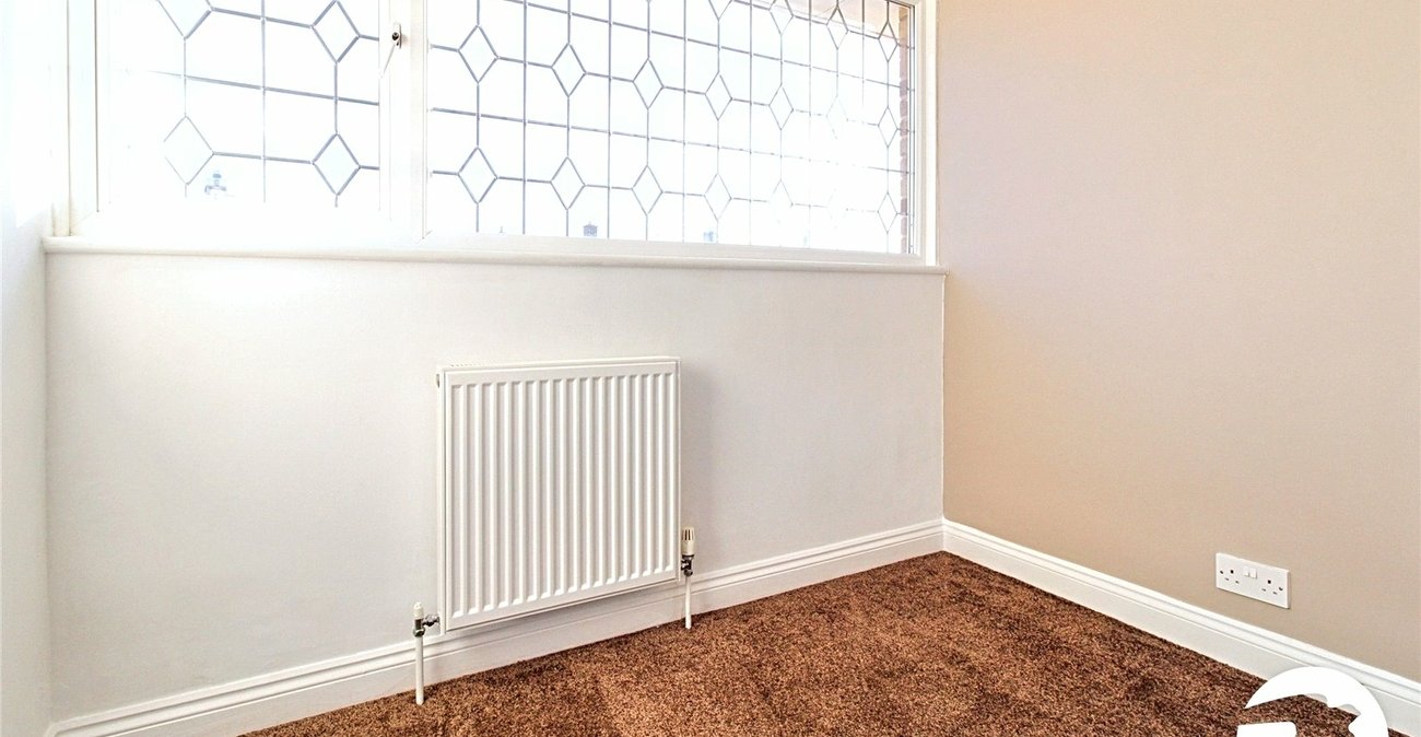 3 bedroom house to rent in Northfleet | Robinson Michael & Jackson