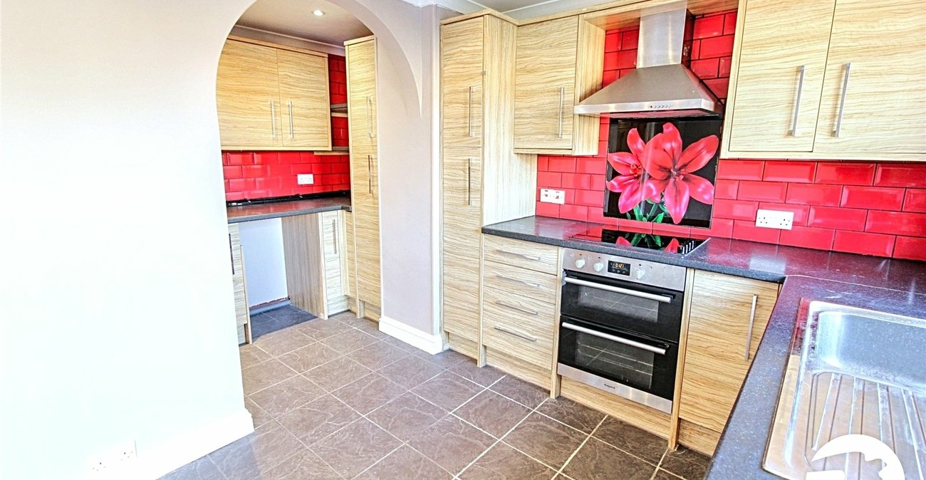 3 bedroom house to rent in Northfleet | Robinson Michael & Jackson