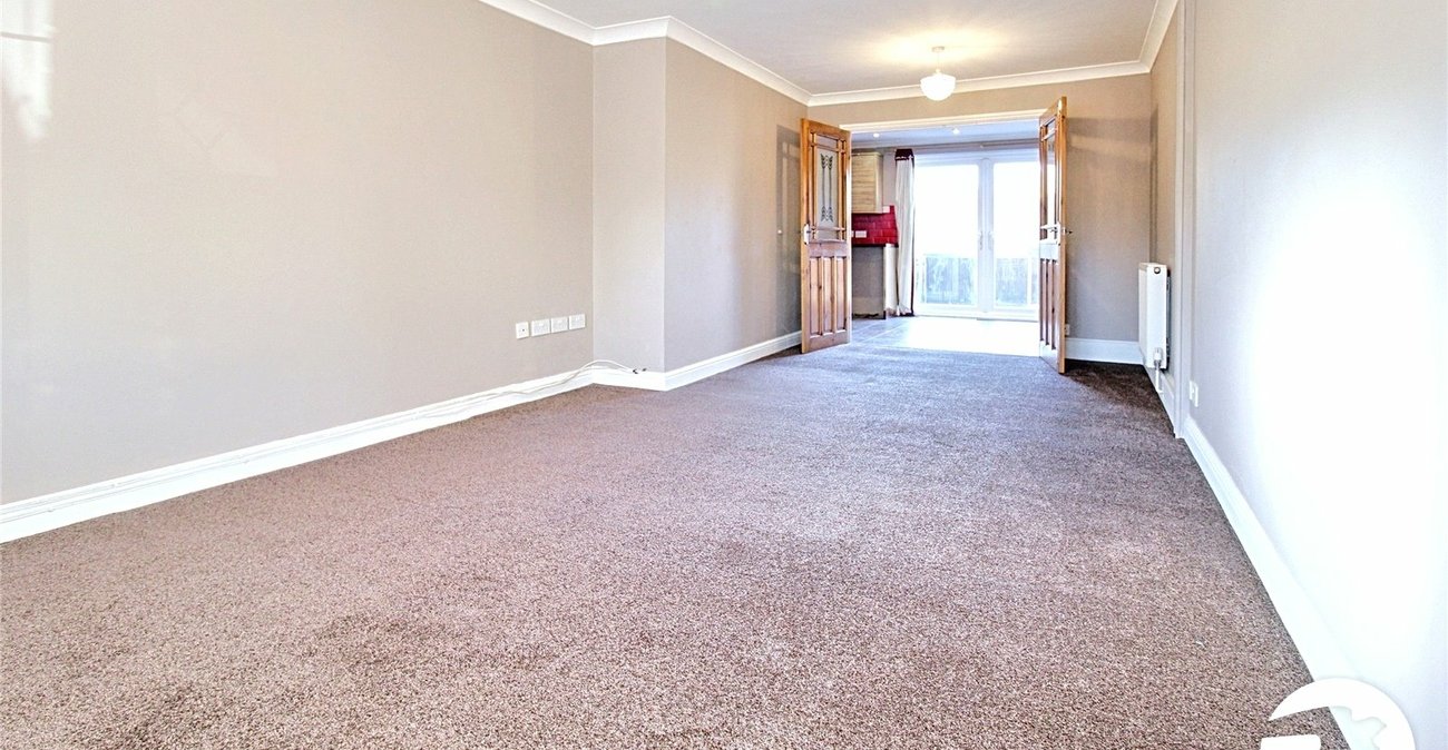 3 bedroom house to rent in Northfleet | Robinson Michael & Jackson