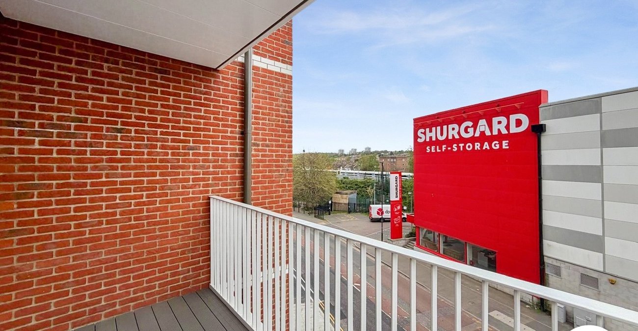 1 bedroom property to rent in London | 