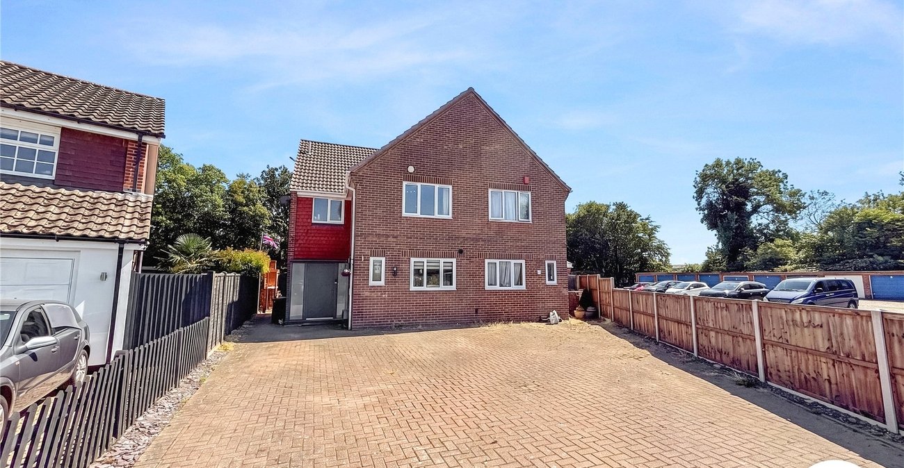 3 bedroom house to rent in Maidstone | Robinson Michael & Jackson
