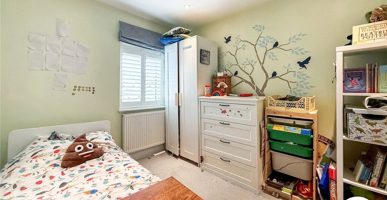 4 bedroom house to rent in London | Robinson Jackson