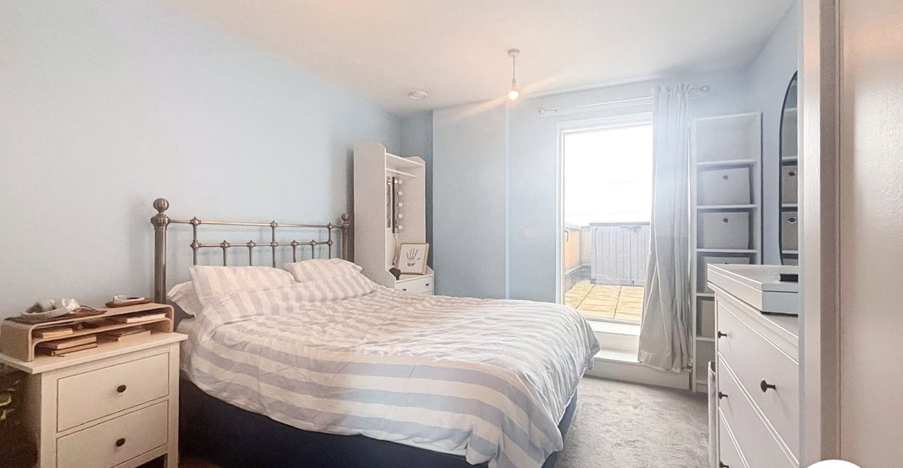1 bedroom property to rent in Erith | Robinson Jackson