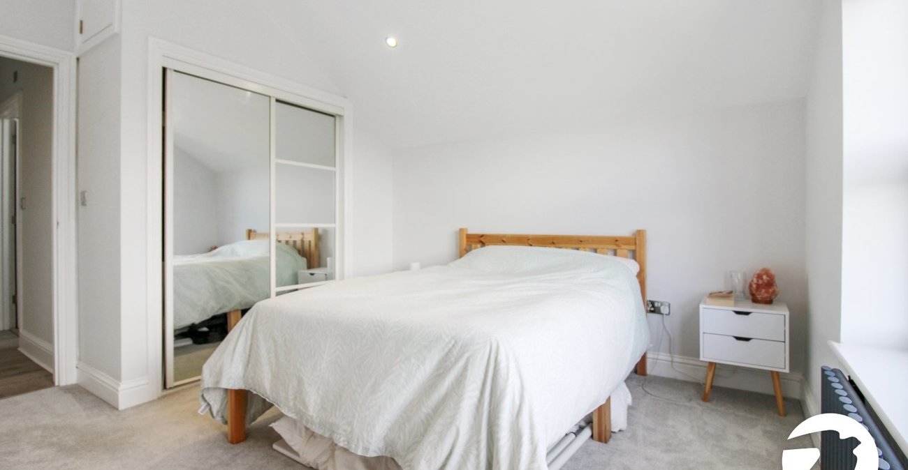 1 bedroom property to rent in Sydenham | Robinson Jackson