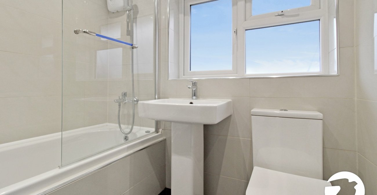 3 bedroom house to rent in Gravesend | Robinson Michael & Jackson
