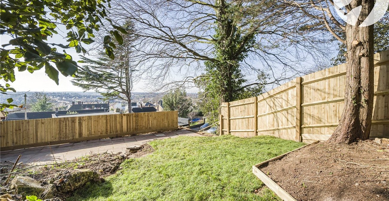 3 bedroom house to rent in Gravesend | Robinson Michael & Jackson