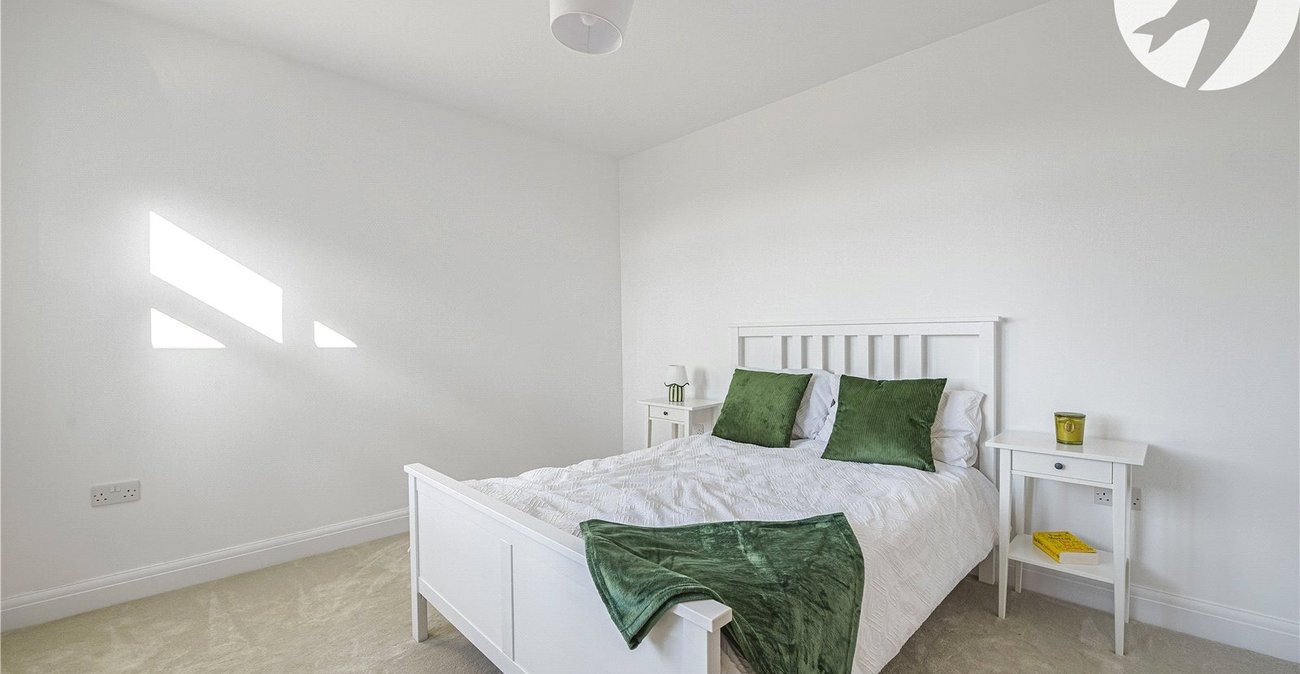 3 bedroom house to rent in Gravesend | Robinson Michael & Jackson