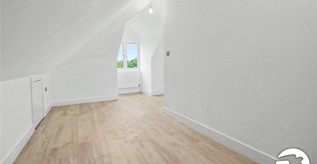 4 bedroom house to rent in Gravesend | Robinson Michael & Jackson