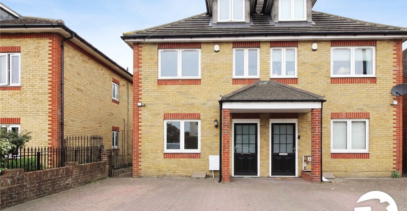 4 bedroom house to rent in Gravesend | Robinson Michael & Jackson