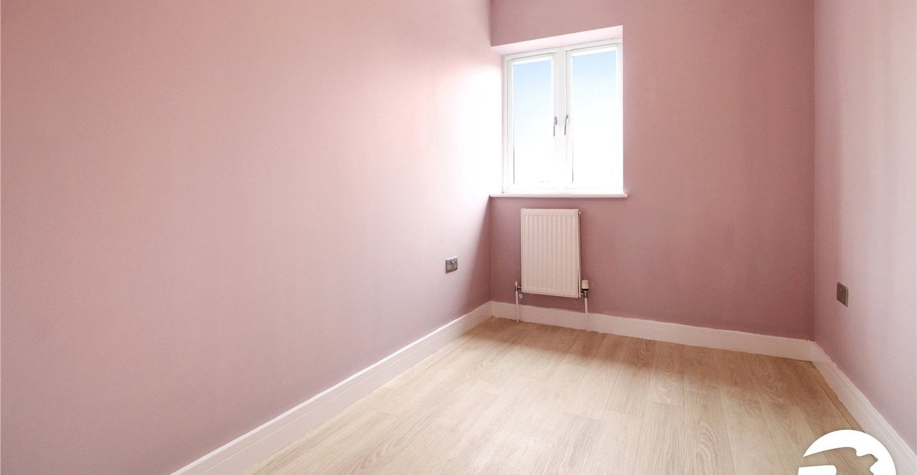 4 bedroom house to rent in Gravesend | Robinson Michael & Jackson