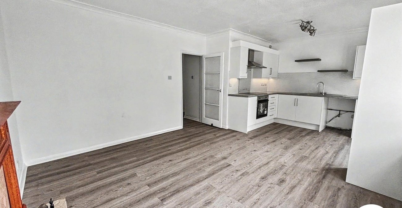 4 bedroom house to rent in Erith | Robinson Jackson
