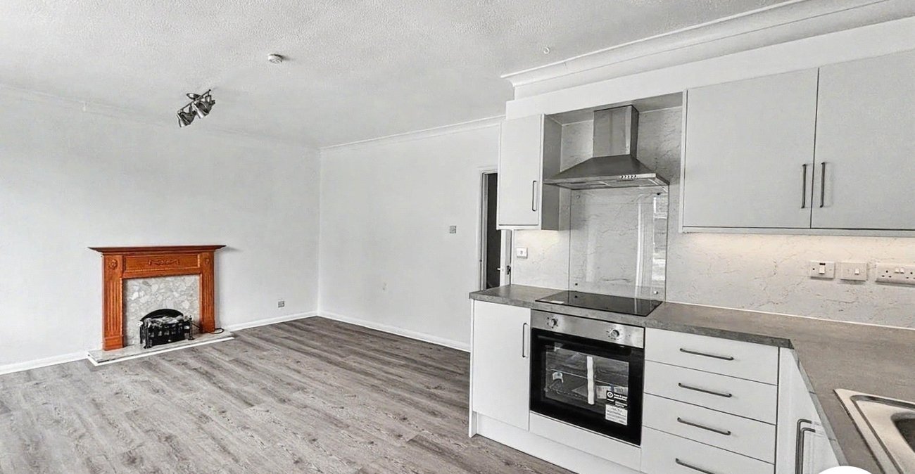 4 bedroom house to rent in Erith | Robinson Jackson