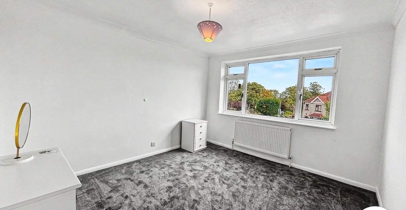 4 bedroom house to rent in Erith | Robinson Jackson