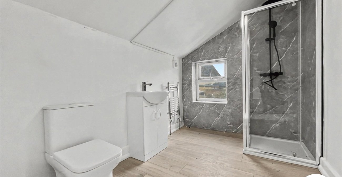 3 bedroom house to rent in Chatham | Robinson Michael & Jackson