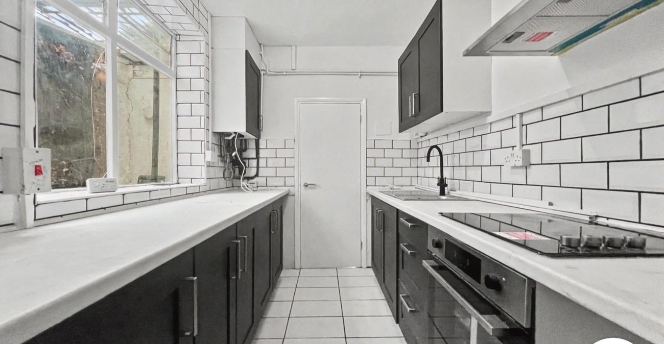 3 bedroom house to rent in Chatham | Robinson Michael & Jackson