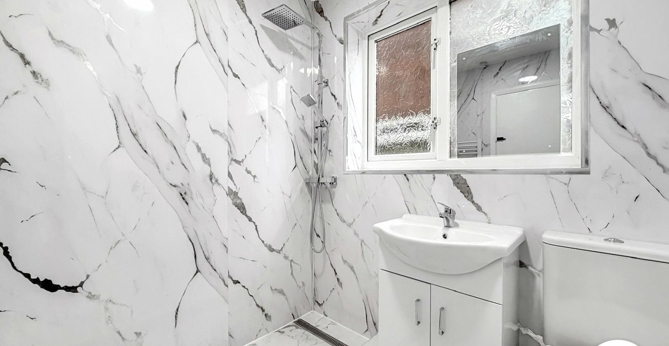 2 bedroom property to rent in Welling | 