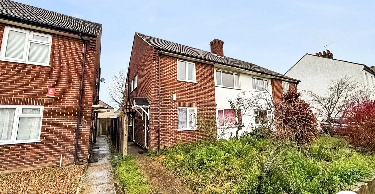 2 bedroom property to rent in Welling | 