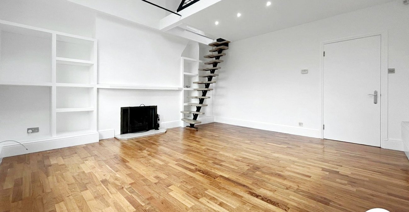 2 bedroom property to rent in London | Robinson Jackson