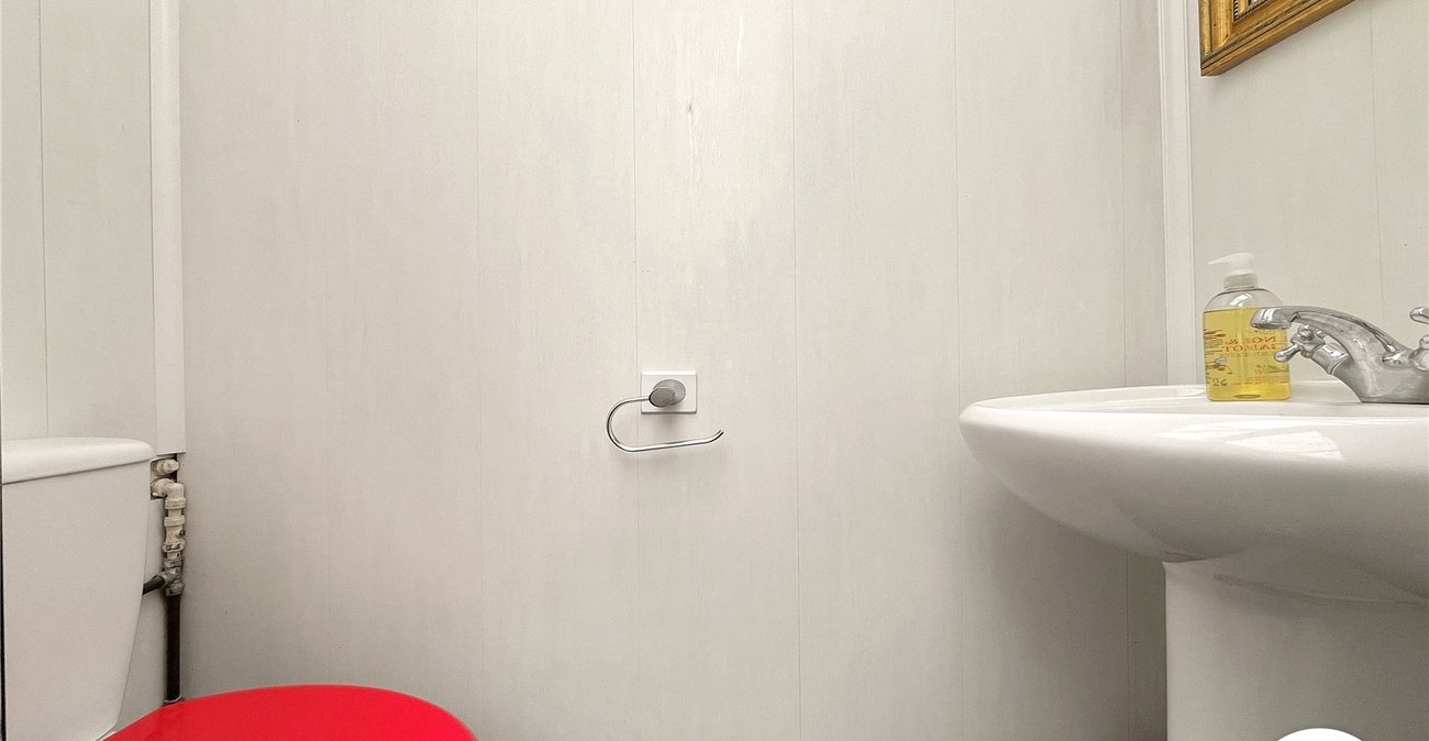 3 bedroom house to rent in Gillingham | Robinson Michael & Jackson