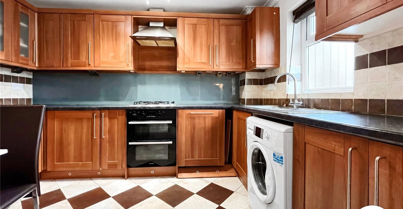 3 bedroom house to rent in Gillingham | Robinson Michael & Jackson