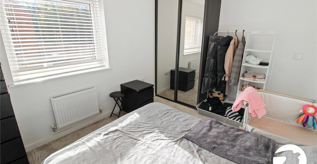 3 bedroom house to rent in Northfleet | Robinson Michael & Jackson