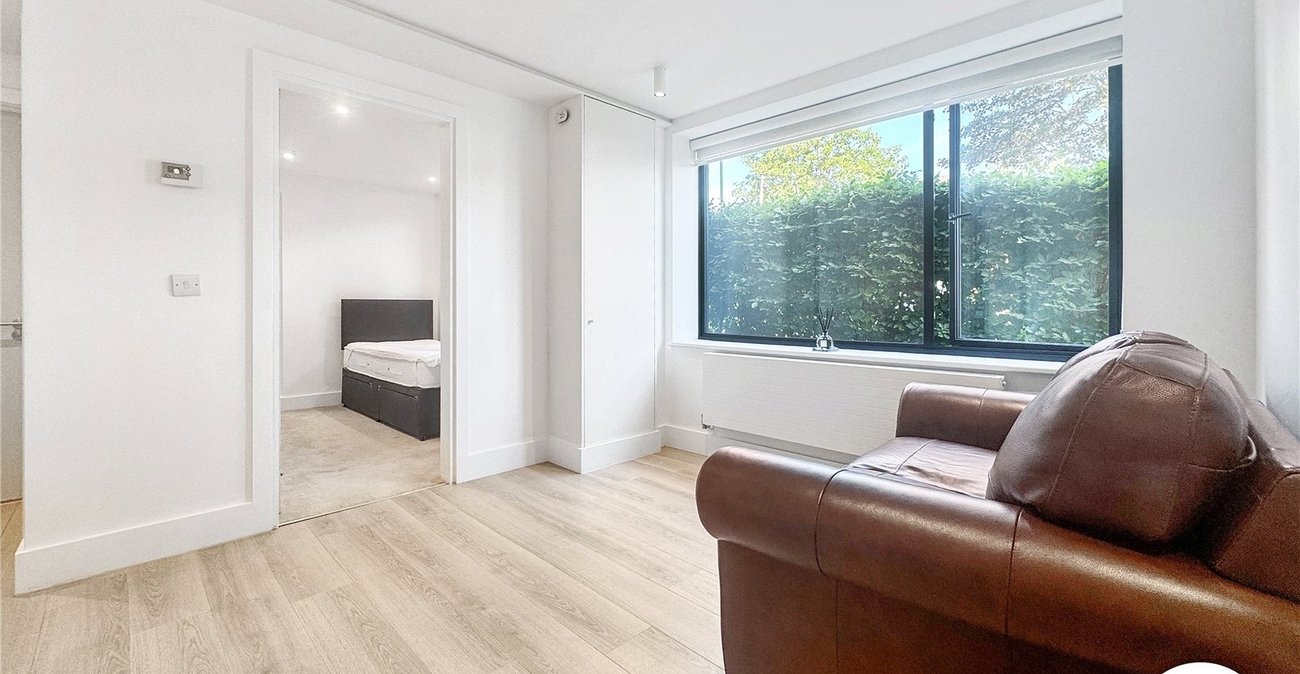1 bedroom property to rent in London | Robinson Jackson